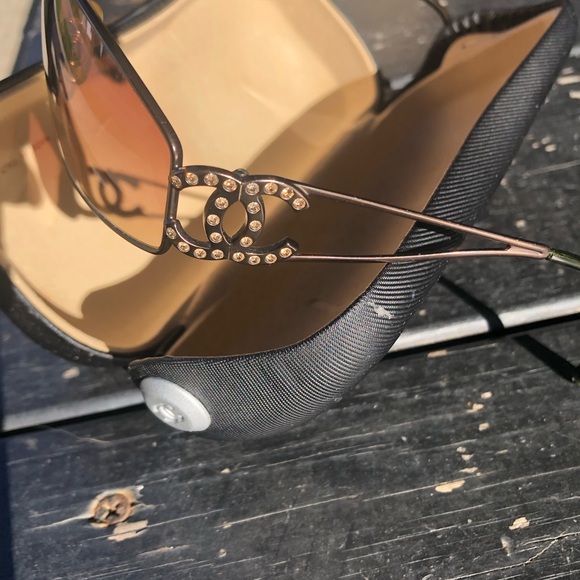 Authentic Chanel 4072-B Crystal CC Sunglasses Gradient Brown Vintage with Case. - Picture 5 of 14